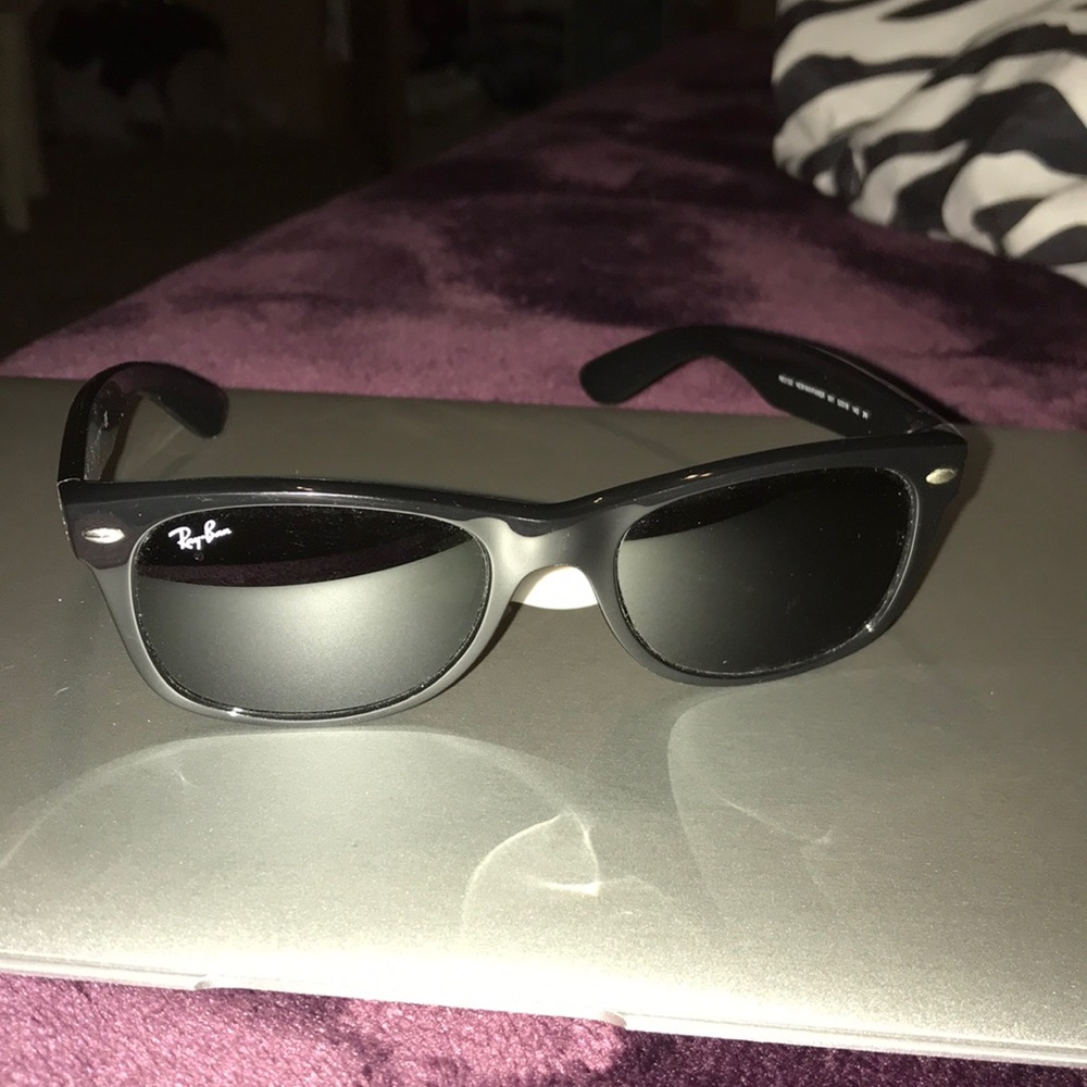 Ray-Ban Black Sunglasses